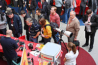 Fotoaparáty a objektivy k vyzkoušení | (c) Jaroslav Bzenecký Fotoaparáty a objektivy k vyzkoušení