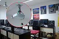 Chromatická aberace v rohu snímku Chromatická aberace v rohu snímku