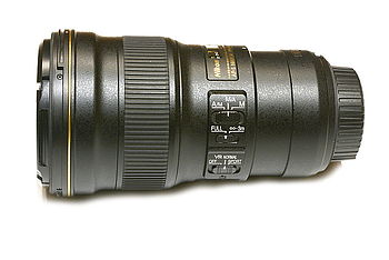 Nikkor AF-S 300mm f/4E PF ED VR | © Petr Koritina Nikkor AF-S 300mm f/4E PF ED VR