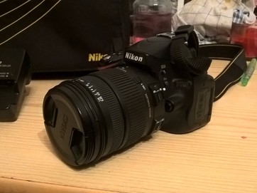 Nikon D5100 s objektivem Sigma 18-125 mm