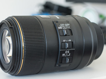 Sigma 105 mm /f 2,8 EX DG OS HSM Macro pro Nikon