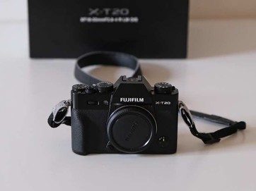 Prodám tělo Fujifilm X-T20 (černá verze) ve skvělém stavu