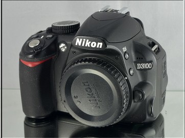 Nikon D3100 14.2MPix *Full HDV*?*TOP jen 13000 Exp.*