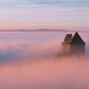Mlhavý hrad Kašperk