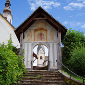 Brána k poutním kostelíkům