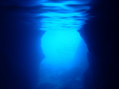 F3.3, 1/20 s, ISO: 400, f=28 mm (35mm ekv.), Vyrovn?n? b?l?: Automatick? 