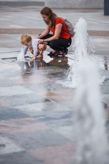 Canon EOS-1Ds Mark III, 135mm, 135.00 mm, F2.0, ISO 100, 1/2500 s, komp. exp. +1/3, Blesk: Ne, RAW v Adobe Photoshop Elements 14.0 (Windows) �