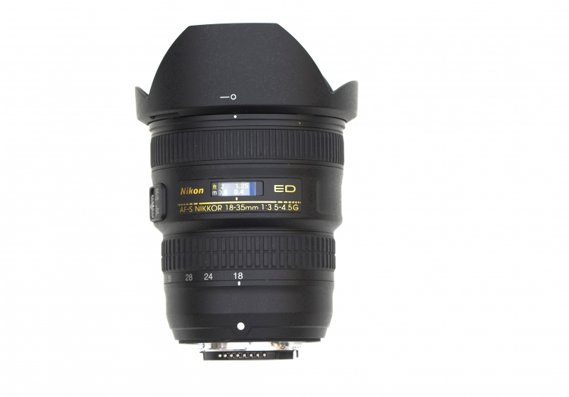 fotka z objektivu Nikon 18-35mm f/3.5-4.5G. Foceno DSLR Nikon D610