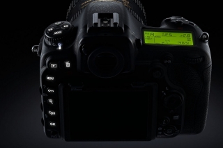 Nikon D500