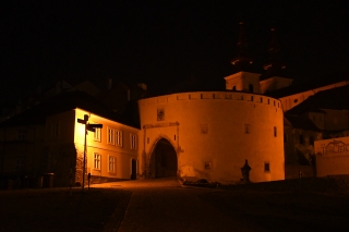 ISO 10000, 1/60 s, F3.3, f=52 mm (35 mm ekv.)