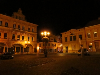 Canon PowerShot SX740 HS, Ohniskov? vzd?lenost: 4.30 mm, Clona: 4.0, ?as: 1/60 s, ISO: 3200 