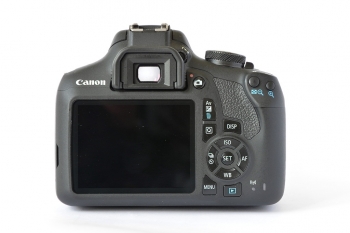 Canon EOS 2000D