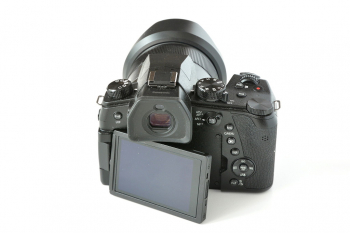 Panasonic LUMIX DC-FZ1000II