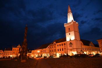 Nikon Z7II, Objektiv: NIKKOR Z 24-70mm f/4 S , f=24.00 mm, Clona: 4.0, Doba expozice: 1/25 s, ISO: 11400, Kompenzace expozice: -2/3 , Vyrovn?n? b?l?: Ru?n?
