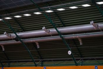 FujiFilm E-X4, f=70.00 mm, Clona: 4.0, Doba expozice: 1/210 s, ISO: 4000, Kompenzace expozice: -1 1/3 , Vyrovn?n? b?l?: Automatick? ; Objektiv: XF70-300mmF