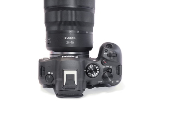 Canon EOS R6 Mark II s obejktivem Canon RF 24-70mm F2.8L IS USM