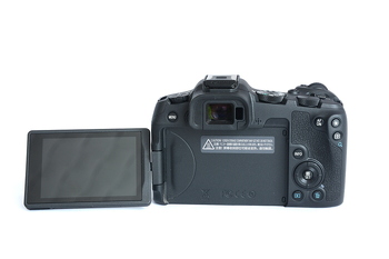 Canon R8
