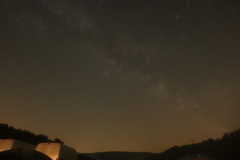 Panasonic S5 MIIX, f=20.00 mm, Clona: 3.5, Doba expozice: 10.0 s, ISO: 12800, 0 EV , Vyrovn?n? b?l?: Ru?n?
