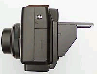 Zboku s nasazeným krytem