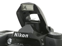 Vysunutý vestavěný blesk