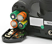 Detail bateriové komory HP 945