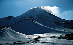 "Lehká" sopečná aktivita sopky Avačinskaja