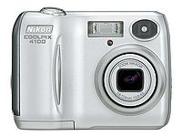 Nikon Coolpix 4100 - předn strana
