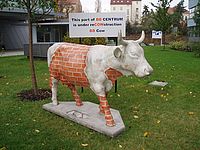 Snímek sochy v exteriéru