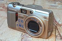 OLYMPUS C-70