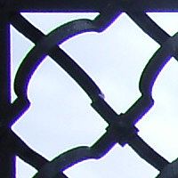 100% výřez z levého horního rohu