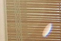 Protisvětlo 28D; f2,8; horní roh