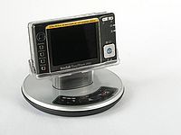 S dokovací stanicí