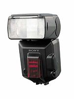 21. Výkonné externí blesky