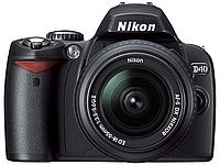 1. Aparát Nikon D40