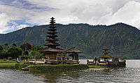 Jezerní chrám Ulun Danu Bratan | Pavel Tyle Jezerní chrám Ulun Danu Bratan
