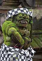 Balijský bůžek, Chrám Rambutsiwi | Pavel Tyle Balijský bůžek, Chrám Rambutsiwi