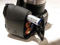 Umístění 4xAA baterií