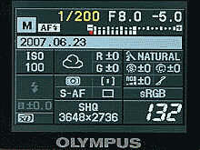 Volby pod tl. INFO při snímání