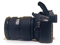 OLYMPUS E-410 blesk vyklopen