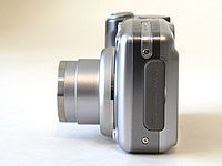 CANON PowerShot A720iS zleva