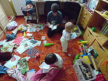 Kdo si hraje nezlobí - ISO 3200