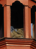 Výřez (R), 1/320 s, F5.6, ISO: 80, f140 mm (35mm ekv.)