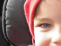 (R) Výřez, f/3.5, 1/30 s, ISO: 100, Ohnisková vzdálenost (EQ35mm): 38 mm (R) Výřez, f/3.5, 1/30 s, ISO: 100, Ohnisková vzdálenost (EQ35mm): 38 mm