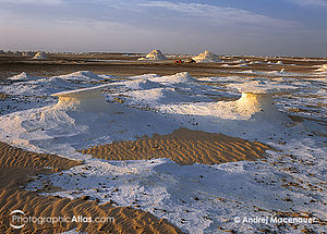 Stoly (El Tabaly), Bílá poušt, Egypt | (c) Andrej Macenauer Stoly (El Tabaly), Bílá poušt, Egypt