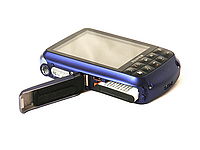 Umístění baterie a karty