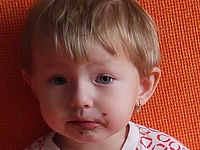 (R) Výřez, Clona: 1.7, 1/30 s, ISO: 320 (R) Výřez, Clona: 1.7, 1/30 s, ISO: 320