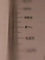 (R) Výřez, Clona: 1.7, 1/25 s, ISO: 100 (R) Výřez, Clona: 1.7, 1/25 s, ISO: 100