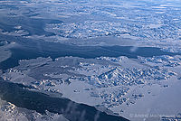 Ledové kry u západního pobřeží poloostrova Labrador, Kanada