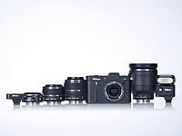 Obrázek č. 23 - Nikon 1 V1 umožňuje větší možnosti příslušenství Obrázek č. 23 - Nikon 1 V1 umožňuje větší možnosti příslušenství