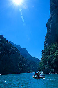 Velmi pokažená fotografie, vyvážení bílé fotoaparátu na "žárovku" za slunečného dne | (c) The DOBROVOD Velmi pokažená fotografie, vyvážení bílé fotoaparátu na "žárovku" za slunečného dne